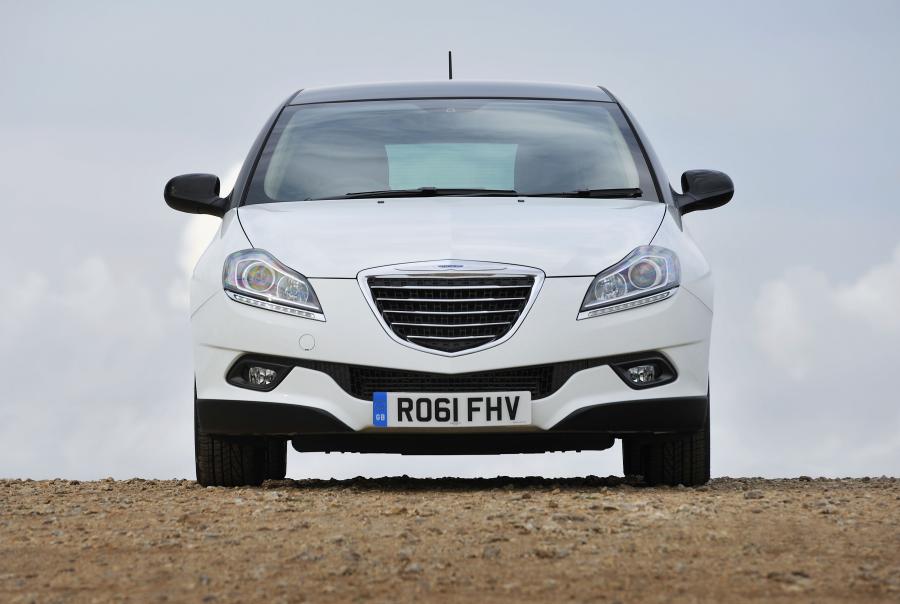  Chrysler Delta 2011 года  (фото 67 из 69)